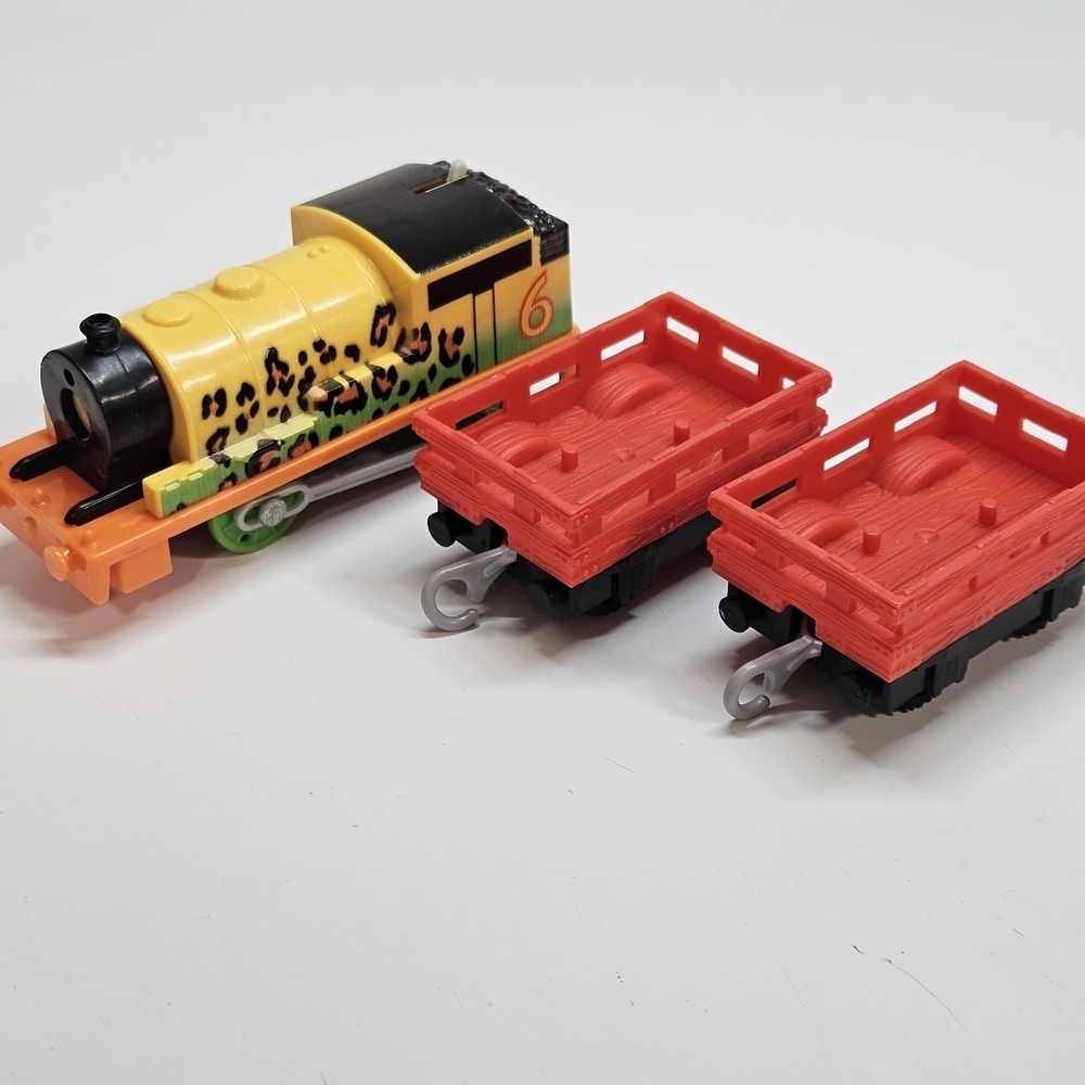Thomas the Tank Friends Animal Party Percy Train Trackmaster Motorized TESTED